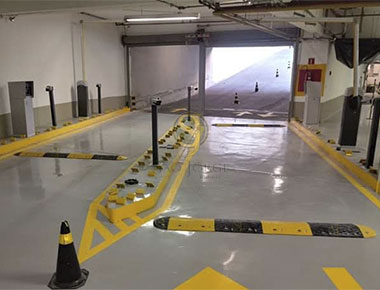 LOMBADAS EM BORRACHA COM 5 CM DE ALTURA PARA UMA CARGA DE 15 TONELADAS/EIXO